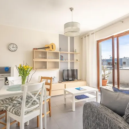 Sky Mit Balkon Am By Interhome Daire